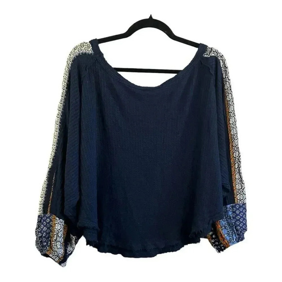 Hummingbird Navy Boho Cottagecore Knit Stretchy Top Sz M Casual Festival - Picture 2 of 6